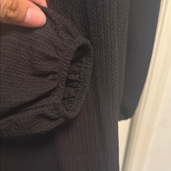 Elegant Black Lace Collar Dress - Picture 2 of 6